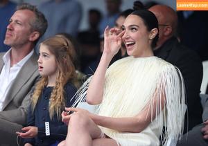 Gal Gadot photo #2193