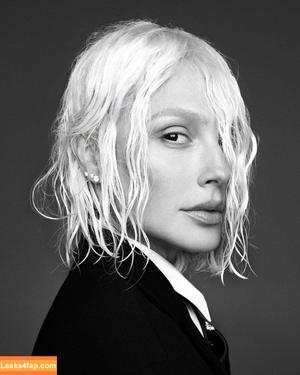 Gal Gadot photo #2375