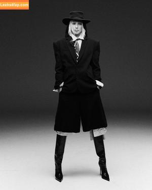 Gal Gadot photo #2376