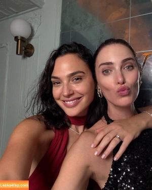 Gal Gadot photo #2444