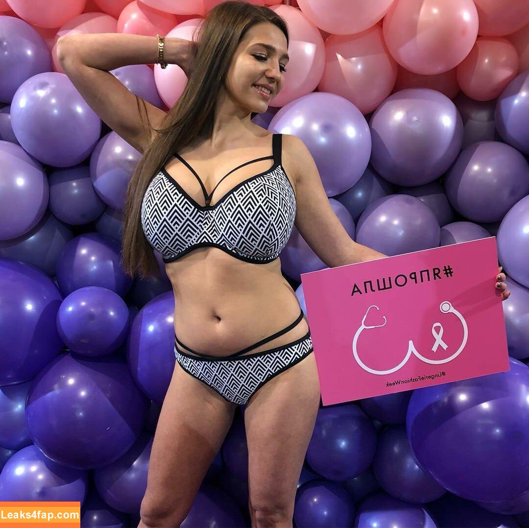 Galina Marian / galinadub / georginy_ leaked photo photo #0098
