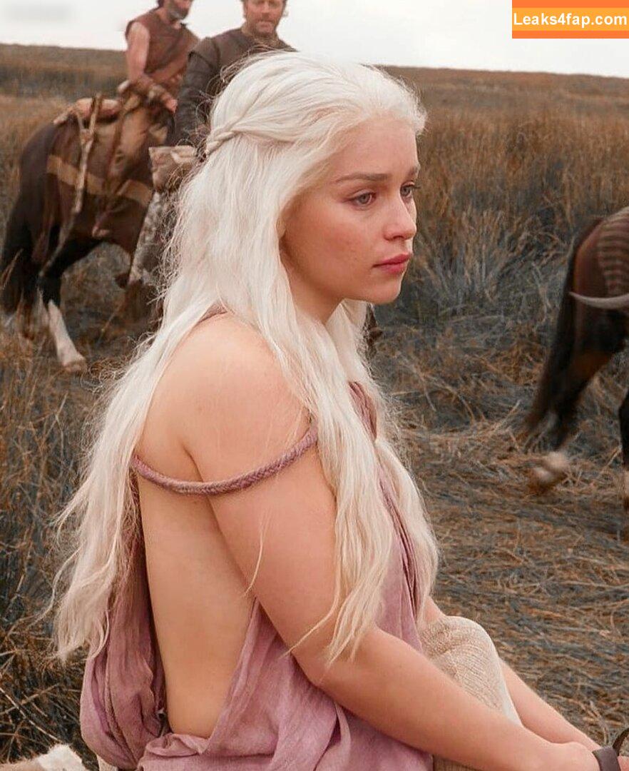 Game of Thrones /  leaked photo photo #0001