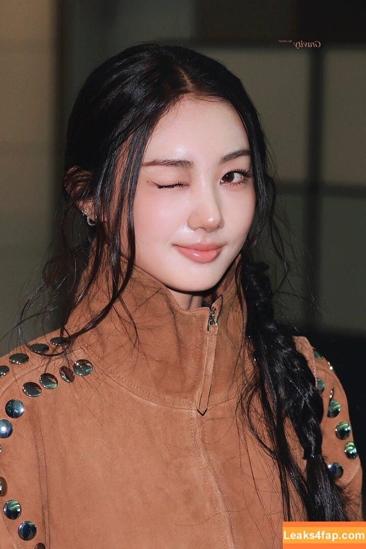 Gawon / Lee Ga-won / MEOVV_GAWON / gawon_moevv / https: / 이가원 MEOVV leaked photo photo #0024