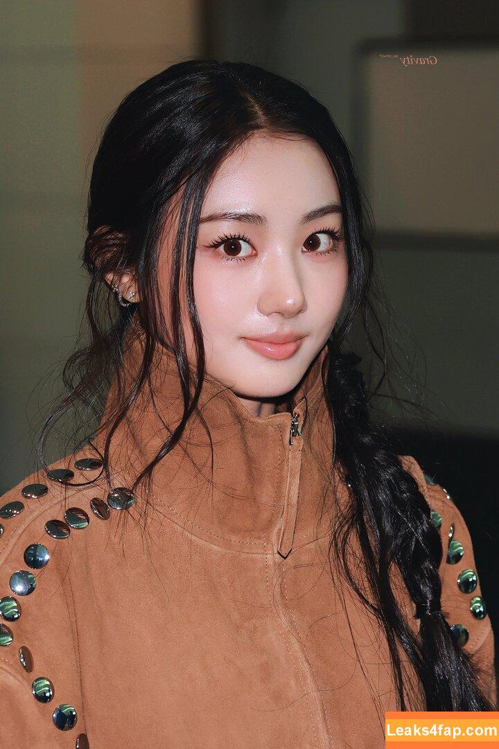 Gawon / Lee Ga-won / MEOVV_GAWON / gawon_moevv / https: / 이가원 MEOVV leaked photo photo #0025