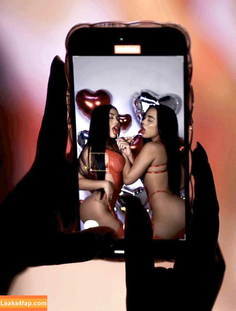 Gemelas Abello / gemelasabello / twin sisters / twinsabello leaked photo photo #0056