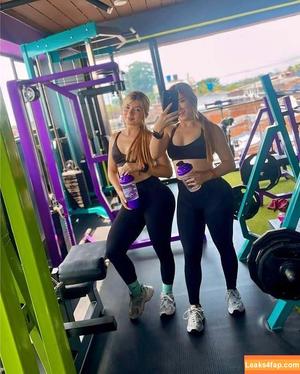 Gemelas Villada photo #0016