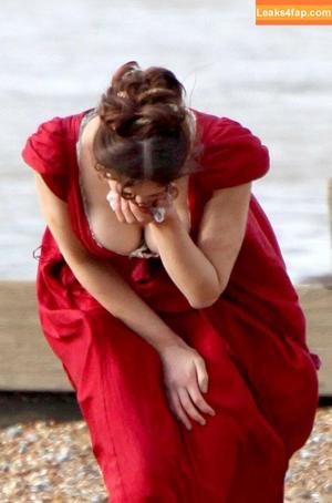 Gemma Arterton photo #0035