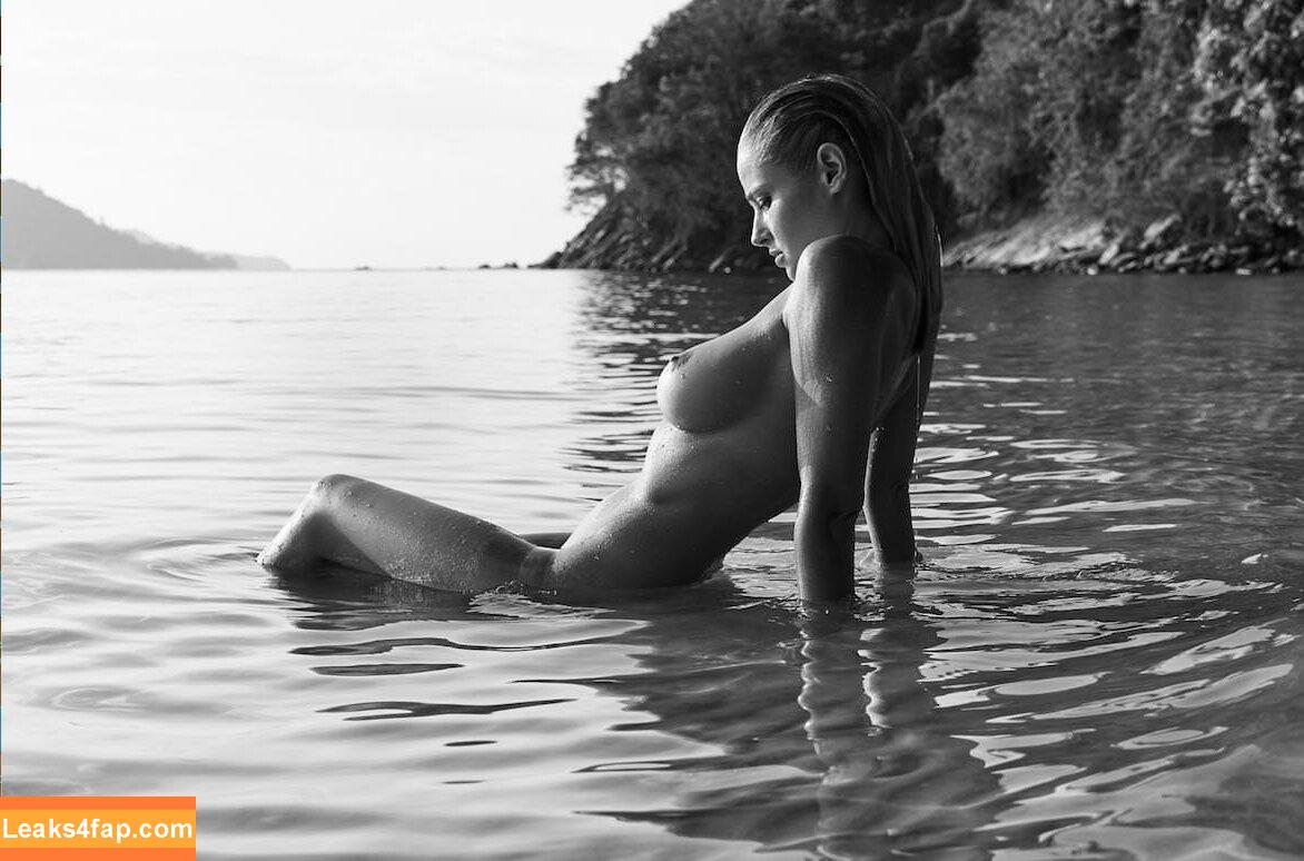 Genevieve Morton / genevievemorton leaked photo photo #0184