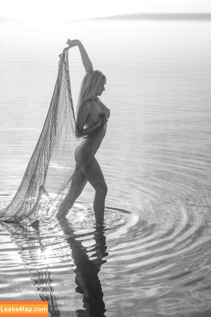 Genevieve Morton / genevievemorton слитое фото фото #0477