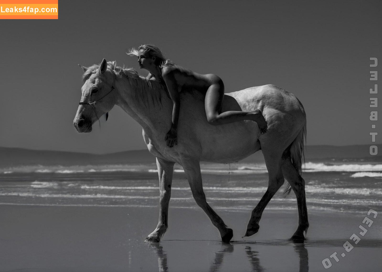 Genevieve Morton / genevievemorton / https: / watch.genevieve leaked photo photo #0549