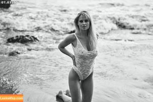 Genevieve Morton photo #0497