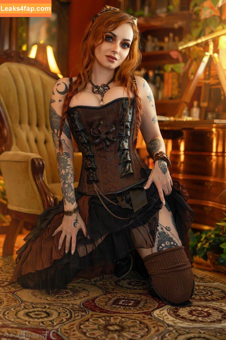 Genevieve / genthehobbit leaked photo photo #0008