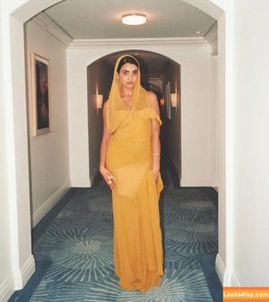 Geraldine Viswanathan photo #0125