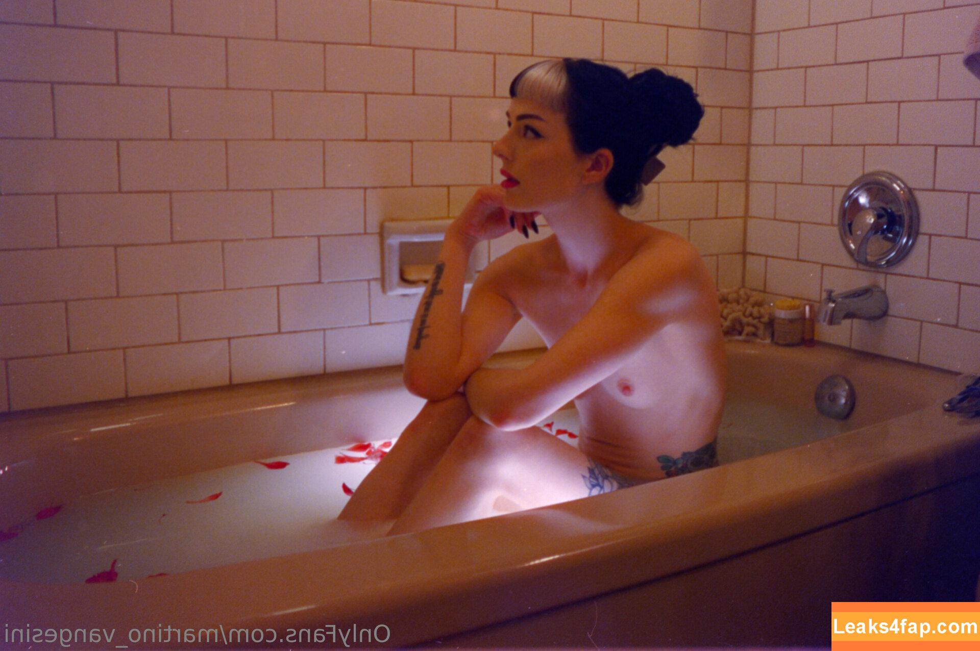 gethleys_glour /  leaked photo photo #0016