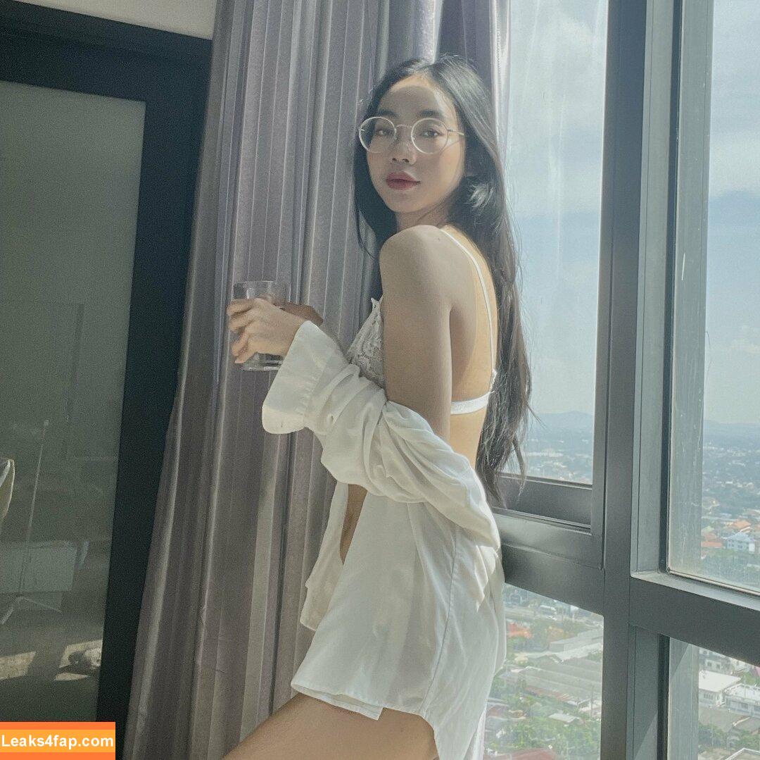 GGoldenbee / Dayone_ps / goldenbeelive leaked photo photo #0028
