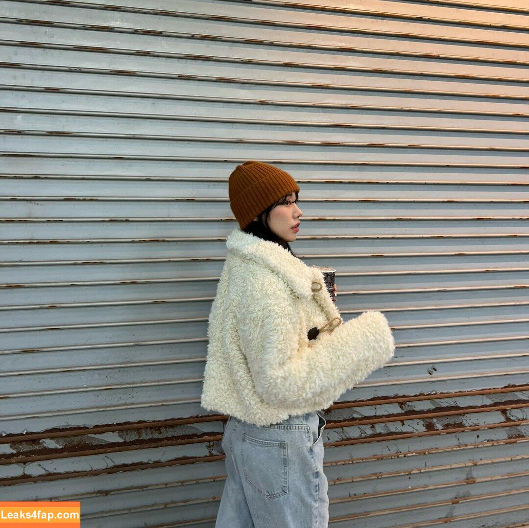 Ggyong_ee 굥이___ / gyu.__.o leaked photo photo #0006