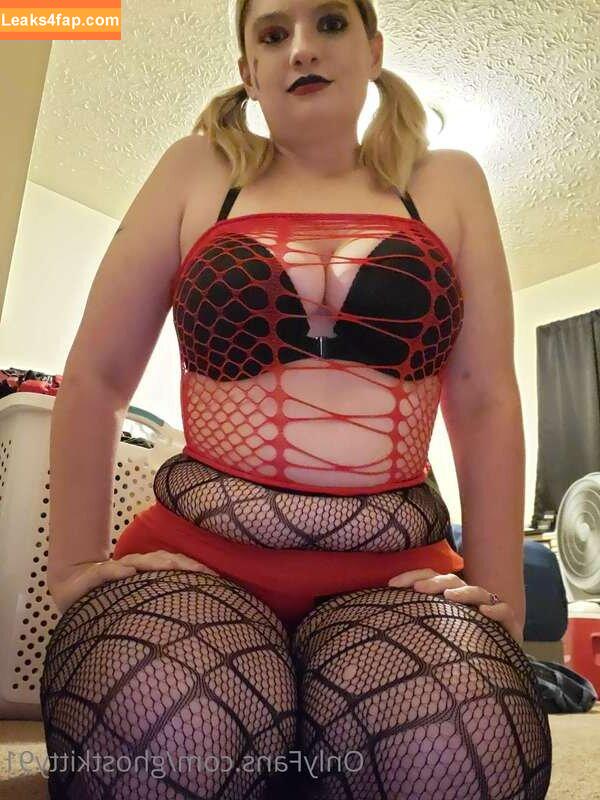 ghostkitty91 / https: / kittycowell leaked photo photo #0002