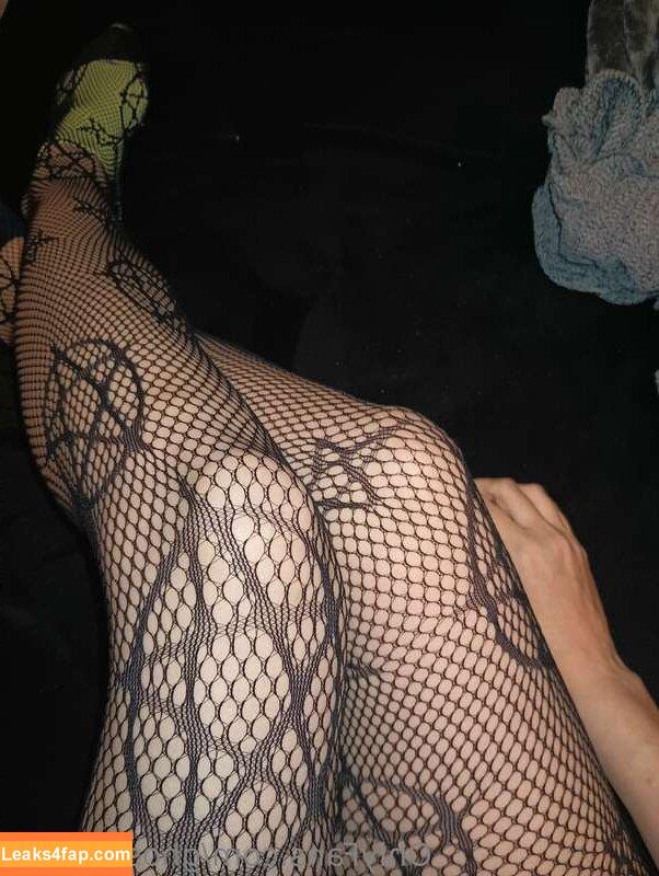 ghostkitty91 / https: / kittycowell leaked photo photo #0015