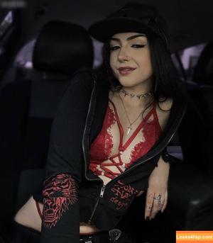 ghostwifeey photo #0063