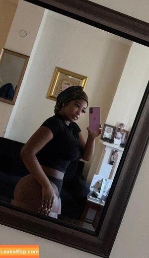 Gianahmuse photo #0001