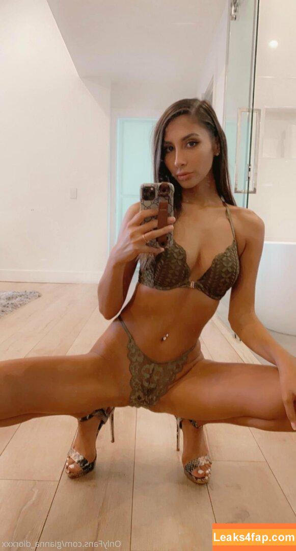 gianna_diorxxx /  leaked photo photo #0111