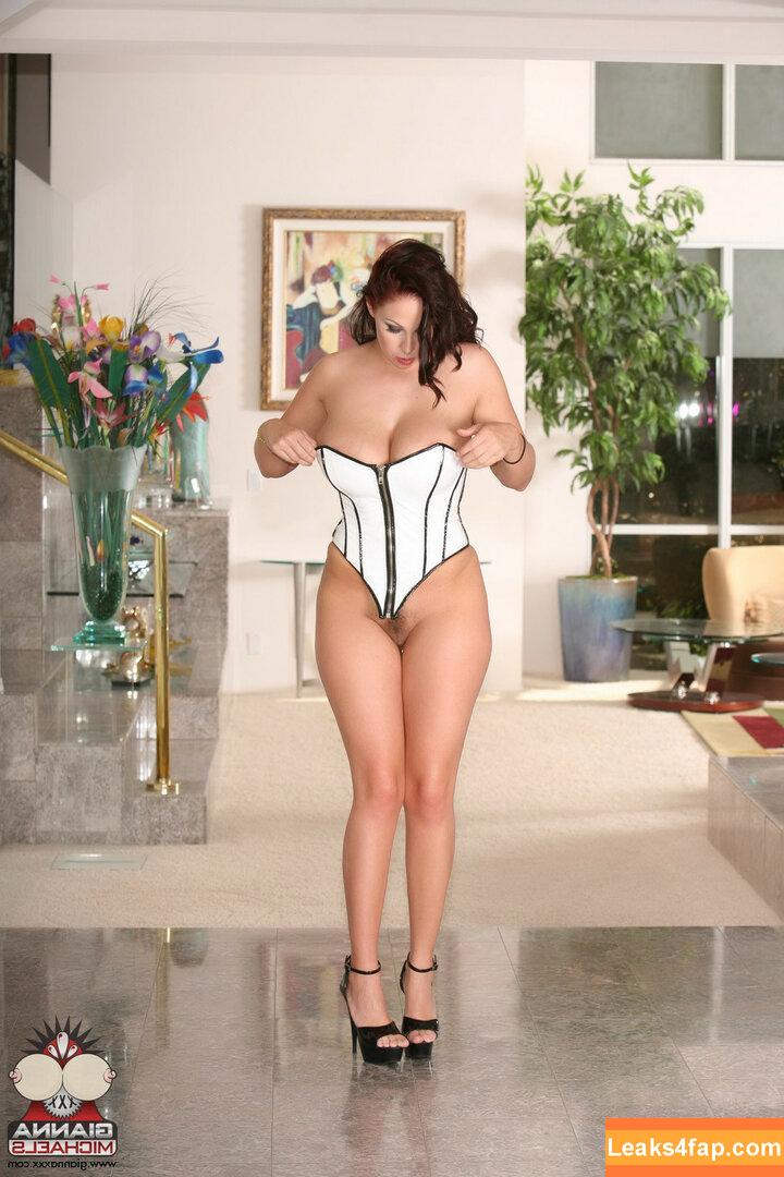 Gianna Michaels / giannamichaels / giannamichaels.fanclub / therealgianna leaked photo photo #0479