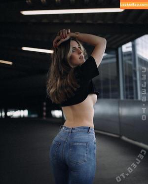 Giannina Parilla photo #0047