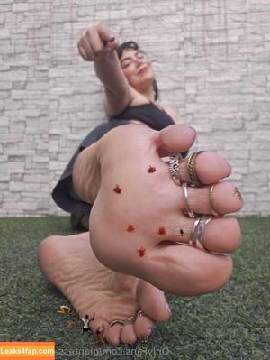 giantess.deborafree photo #0018