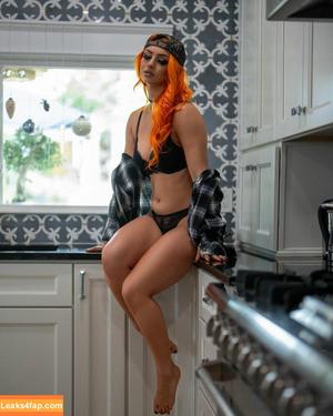 GiGi Dolan photo #0374