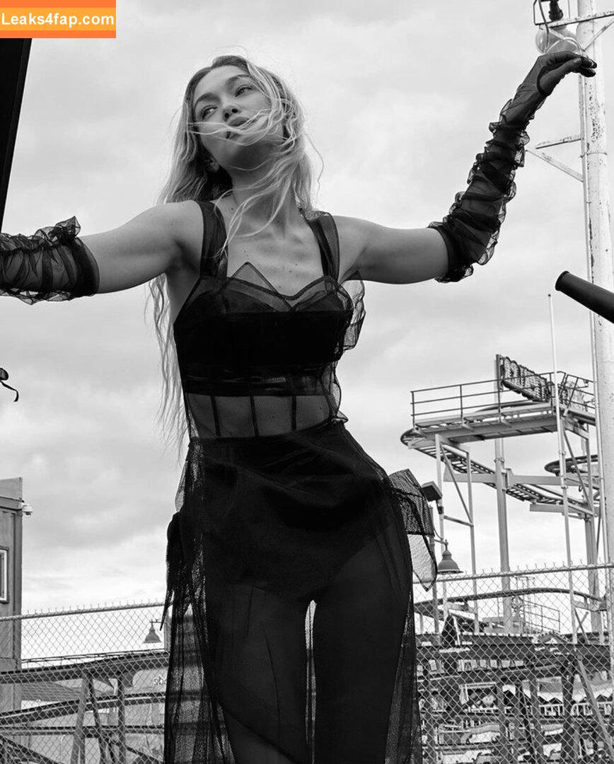 Gigi Hadid / GiGiHadid / aaliyahhadid слитое фото фото #0349