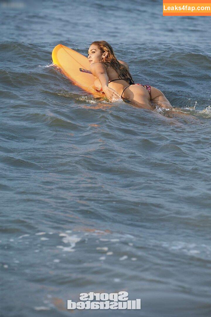 Gigi Hadid / GiGiHadid / aaliyahhadid слитое фото фото #0447