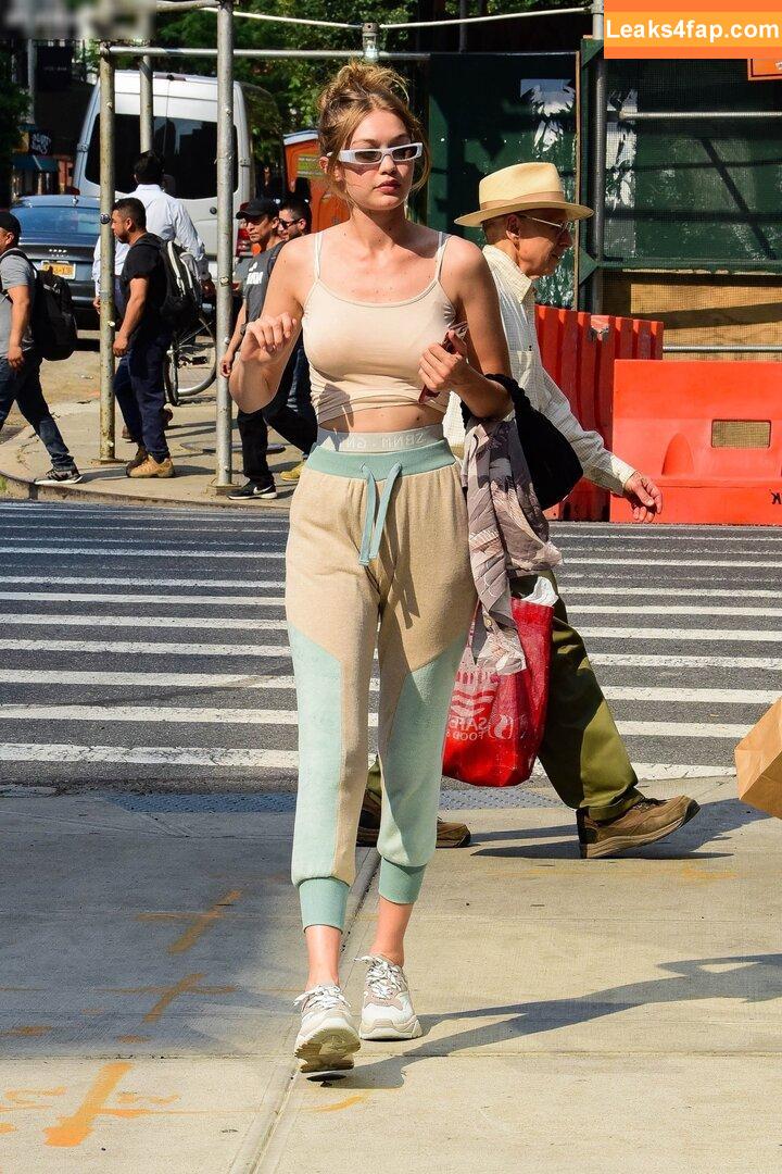 Gigi Hadid / GiGiHadid / aaliyahhadid слитое фото фото #0503