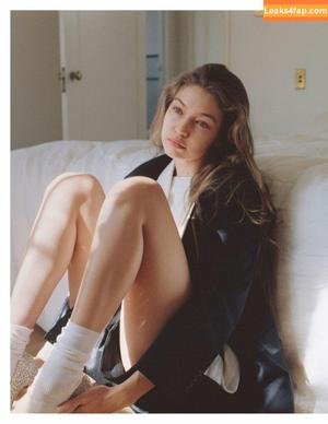 Gigi Hadid photo #0034