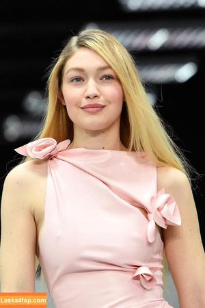 Gigi Hadid photo #0095