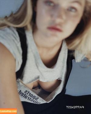 Gigi Hadid photo #0271