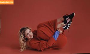 Gigi Hadid photo #0290