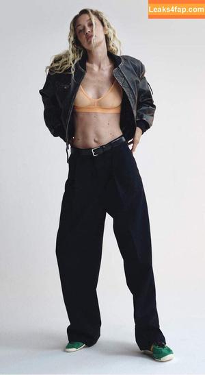 Gigi Hadid photo #0296