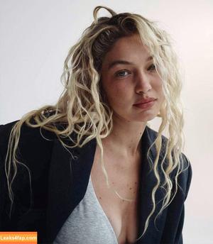 Gigi Hadid photo #0298