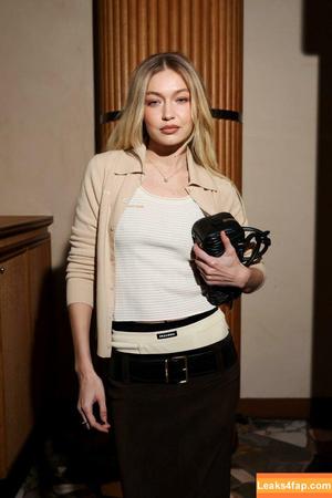 Gigi Hadid photo #0353