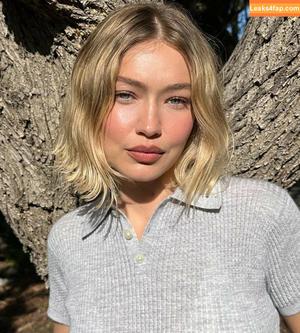 Gigi Hadid photo #0357