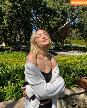 Gigi Hadid photo #0362