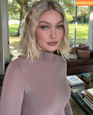 Gigi Hadid photo #0363