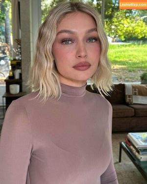 Gigi Hadid photo #0364