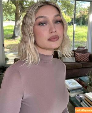 Gigi Hadid photo #0365