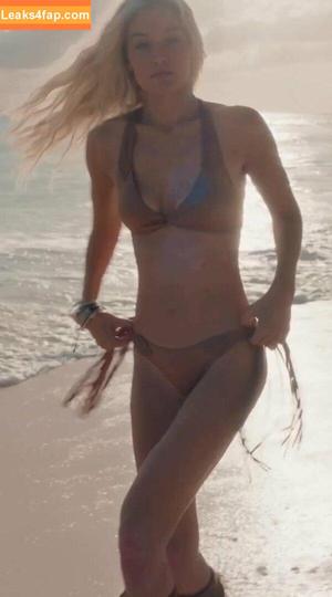 Gigi Hadid photo #0386