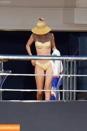 Gigi Hadid photo #0405