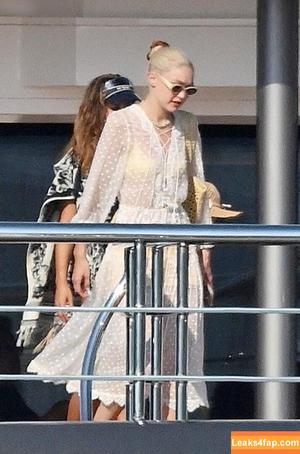 Gigi Hadid photo #0411