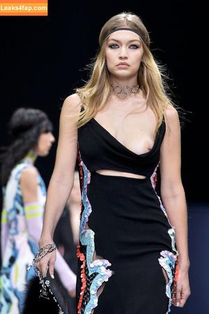 Gigi Hadid photo #0414