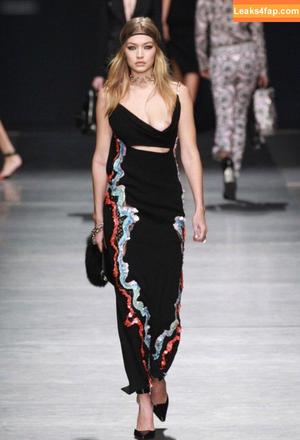 Gigi Hadid photo #0419