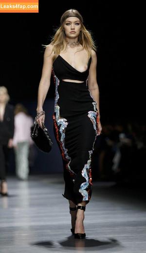 Gigi Hadid photo #0420